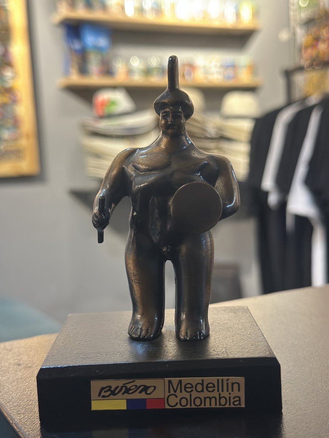 Miniatura Botero: Soldado Romano II - Souvenir Plaza Botero Medellín
