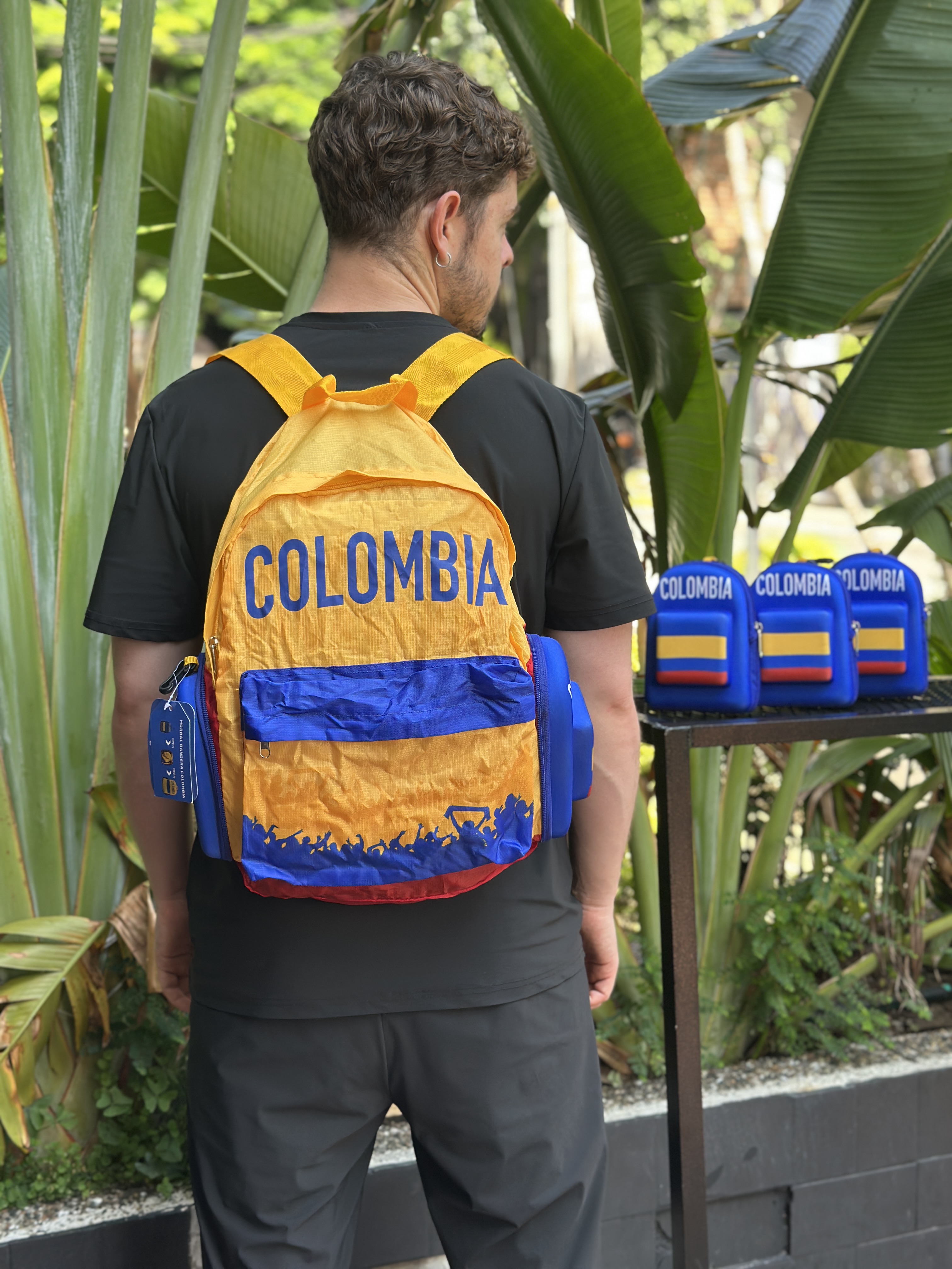 Foldable Colombia Flag Backpack - Travel Souvenir Daypack
